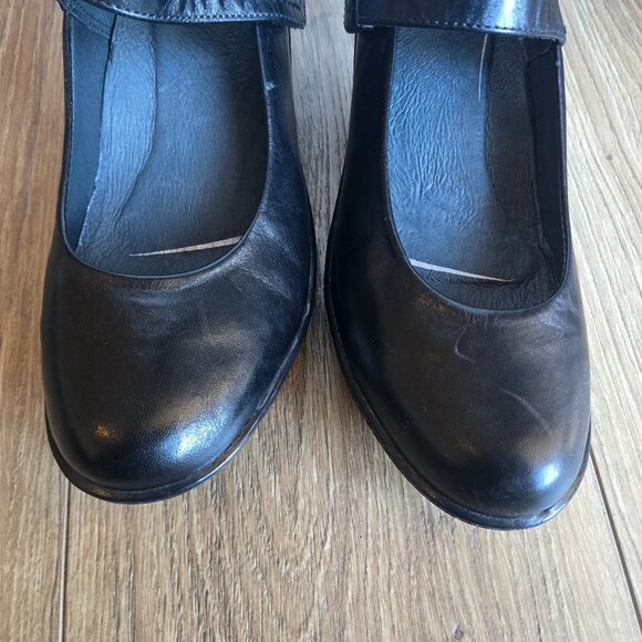 Dansko Bess Mary Jane Shoes - Picture 10 of 11